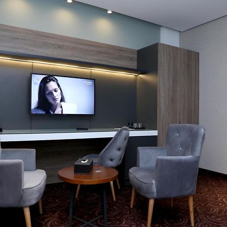 Best Western Plus Paradise Hotel Дилиян Екстериор снимка