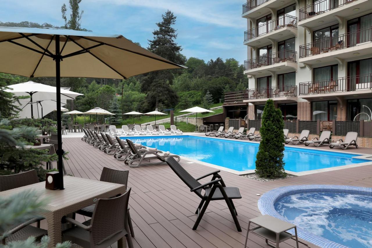Best Western Plus Paradise Hotel Дилиян Екстериор снимка