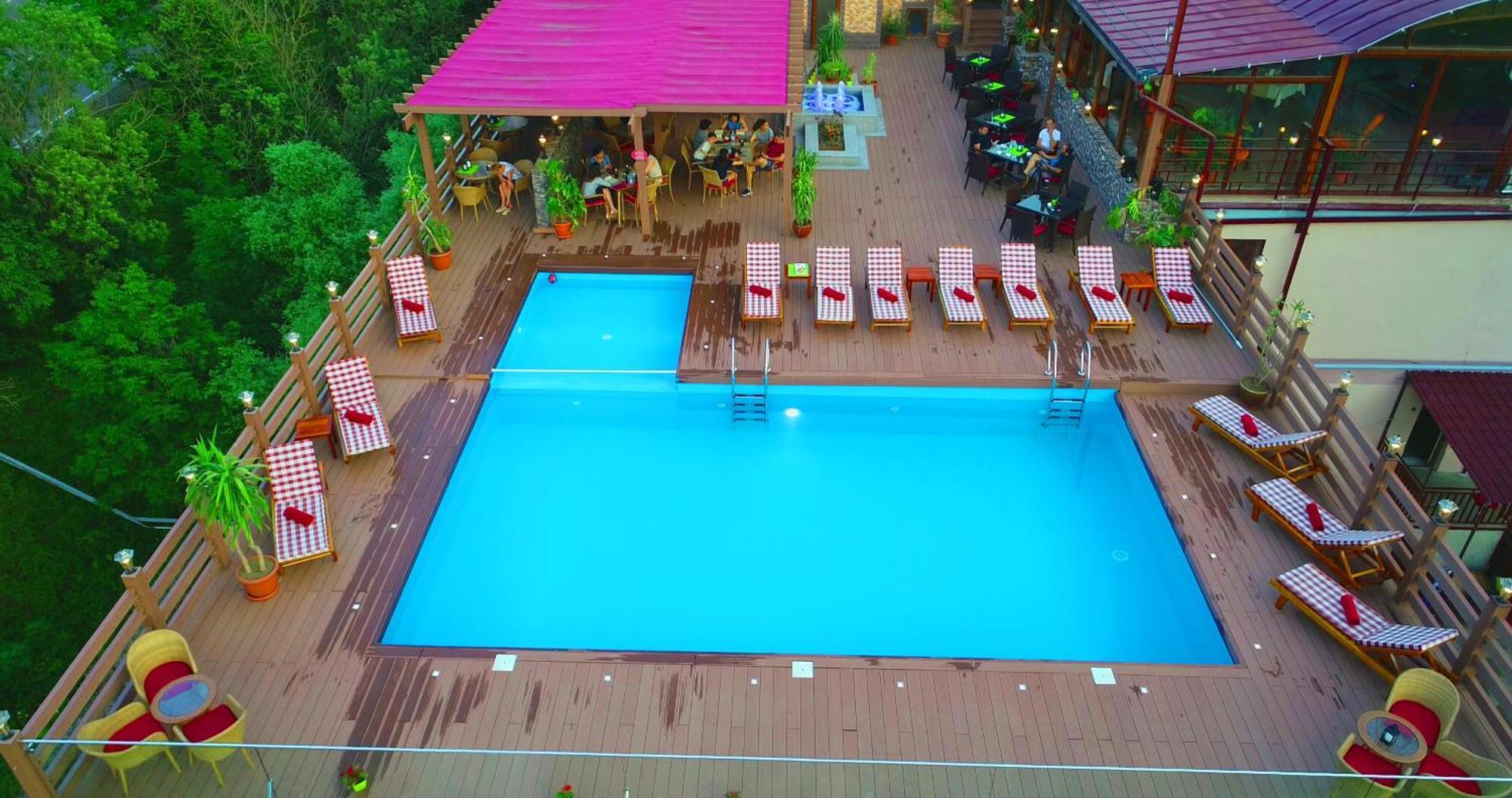 Best Western Plus Paradise Hotel Дилиян Екстериор снимка